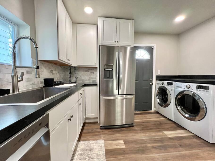 Modern Style Home Near Dt Indy & Major Attractions Indianapolis Exteriér fotografie